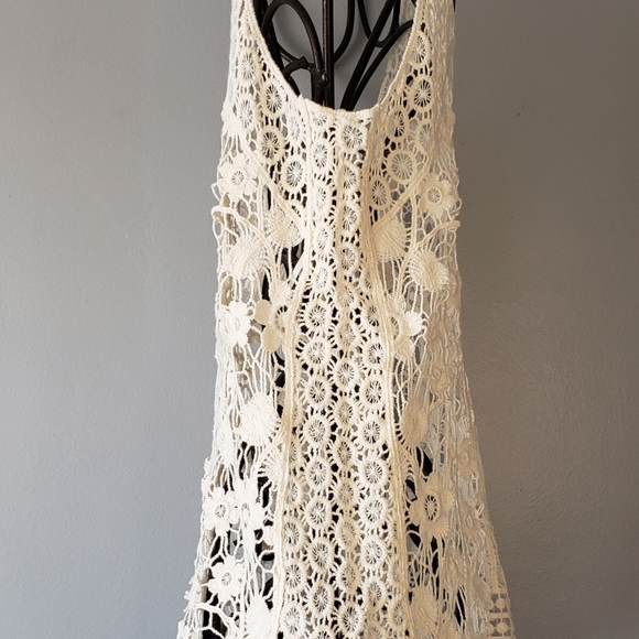 Lace Tank - Picture 3 of 8